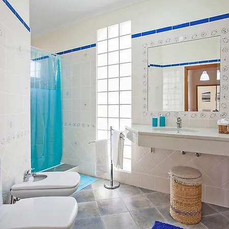 Casa Das Neves By Our Madeira * Funchal (Madeira)